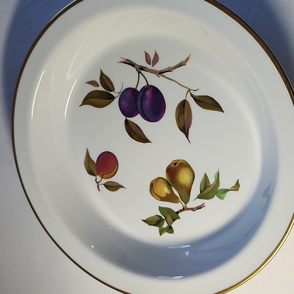 ( #2)Vintage Royal worcester evesham gold trim  Pie Plate